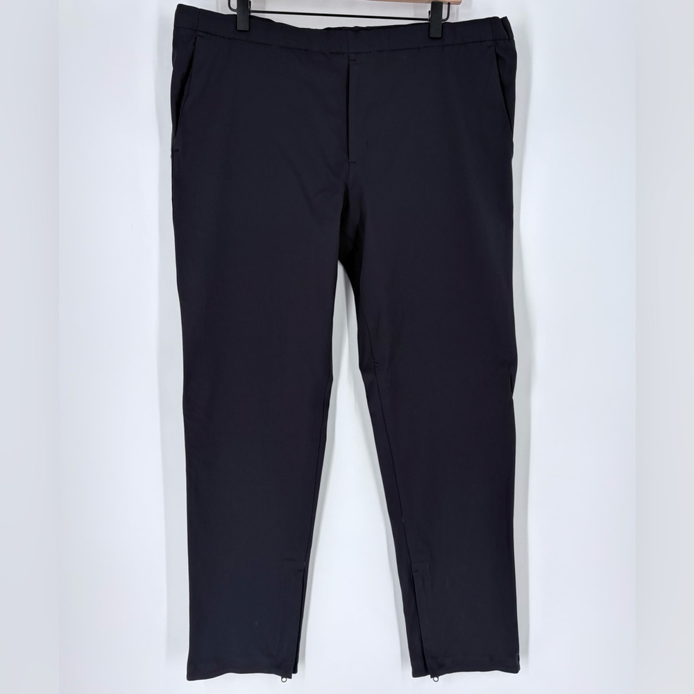 Theory Men’s Black Rem Neoteric Relaxed Leg Tapered Ankle Pants